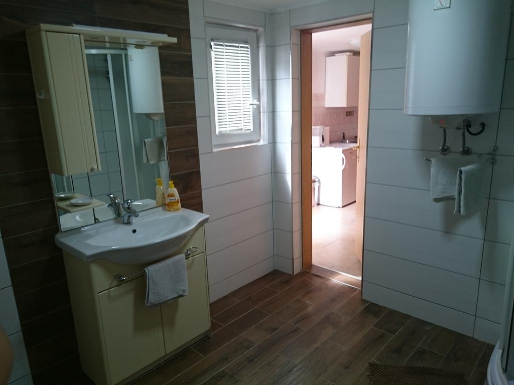 Apartment Sara อูมัค ภายนอก รูปภาพ